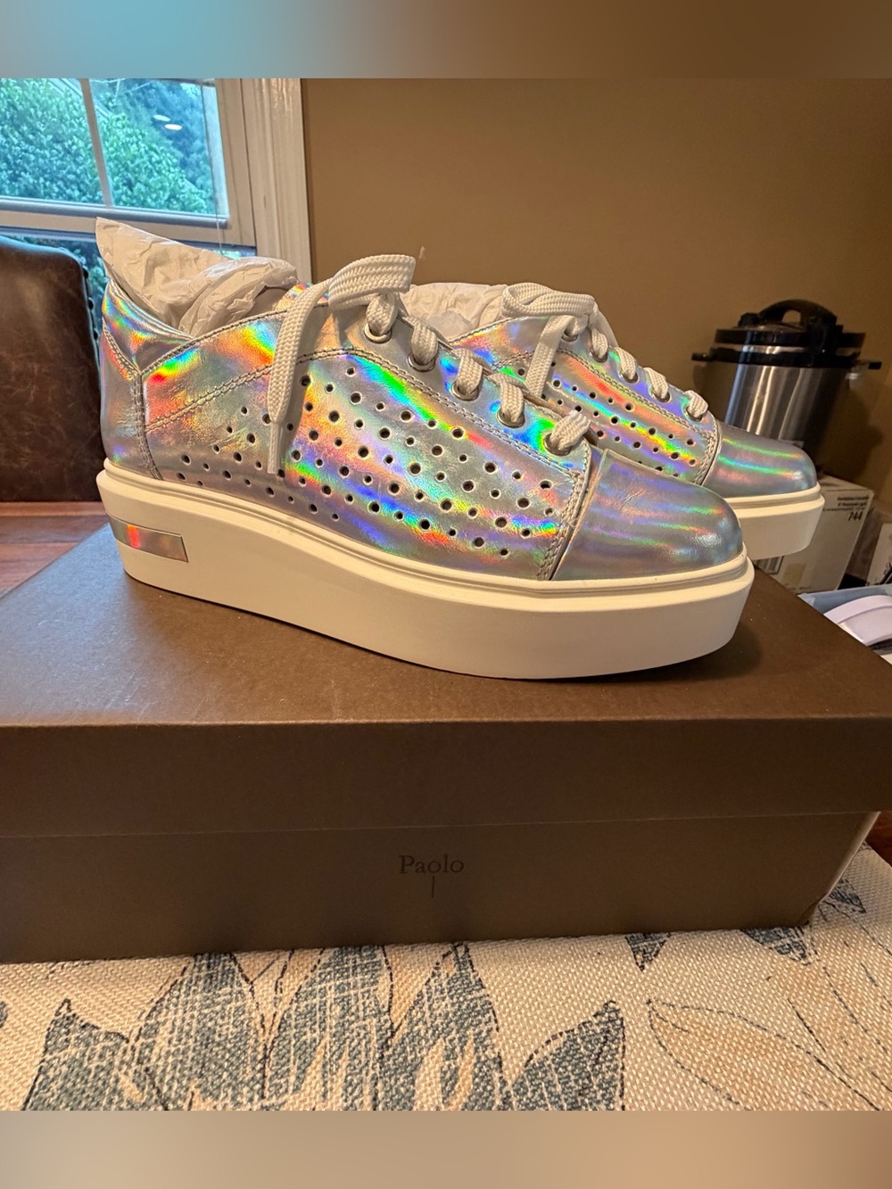 Paolo Holographic Platform Sneakers - Iridescent Silver, amazing shoes, NWT, 6.5